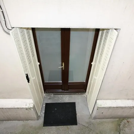 Appartement J Simon Apartamento *